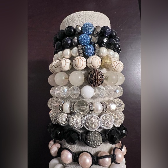 Handcrafted beaded bracelets - Picture 4 of 5